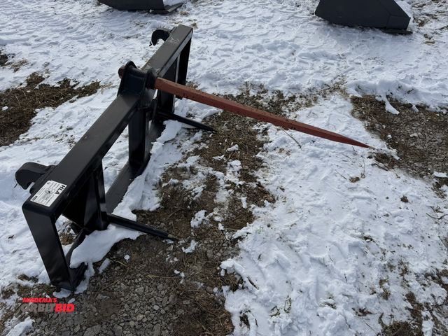 Lot 1-11529 - (1) Horst, approx. 34", 3 point bale spear loader tractor attachment, model SE50AO600, S/N 21LA13045...