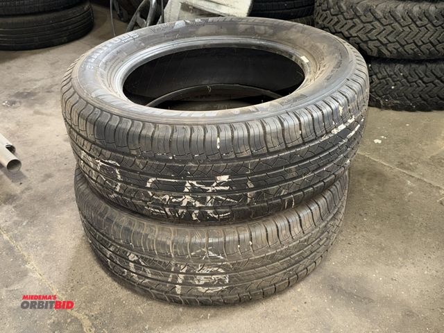 Lot 1-1267 - Set of (2) Michelin Latitude Tour HP, size P245/60R18 tires.