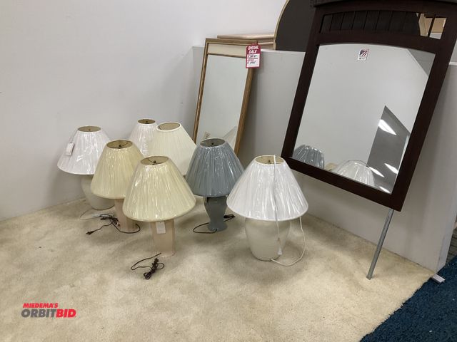 Lot 1-17260 - Lot of (7) assorted lamps and (2) mirrors