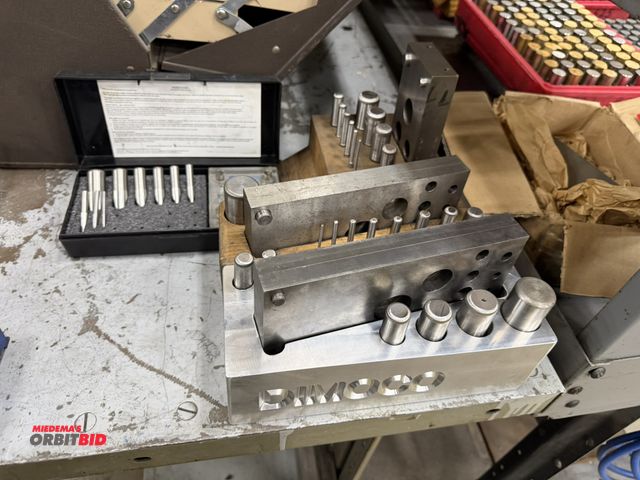 Lot 1-15149 - Lot of (4) assorted TruPunch and die sets, some are complete, some incomplete.