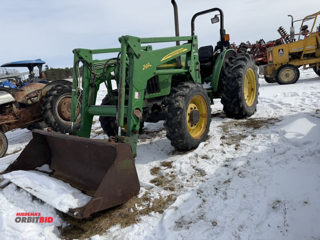 Lot 1-11769 - (1) John Deere 5420, 4-WD tractor, diesel engine, 16.9-30 rear tires, John Deere 542 loader with 73"...