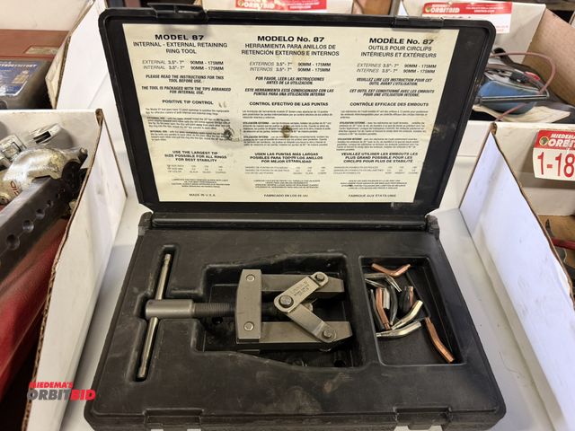 Lot 1-18486 - (1) Lang internal and external retaining ring tool kit with plastic case.