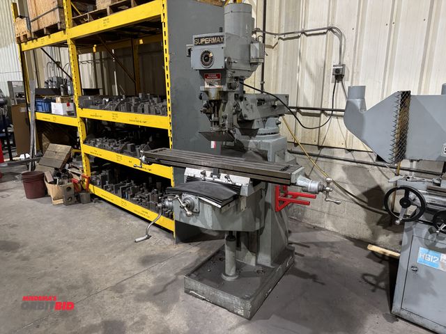Lot 1-719 - SuperMax YCM-16VS Vertical Milling Machine w/ DRO and power feed. PLEASE NOTE: Preview and removal a...