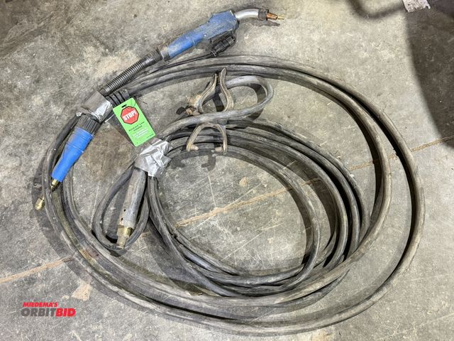 Lot 1-1536 - (1) welding lead with gun and ground wire.