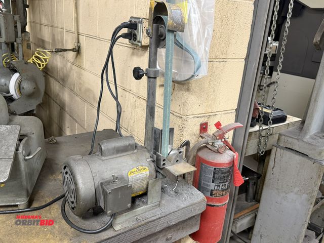 Lot 1-11048 - (1) make and model unknown, 1" vertical belt sander with .33 HP, 115V, single phase electric motor.