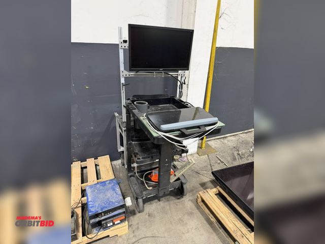 Lot 1-5584 - (1) portable computer cart with Acer, model V226HQL, 22" monitor, and keyboard pad.