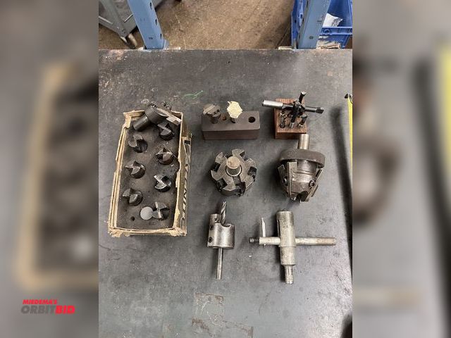 Lot 1-3586 - Cutting Tools, Full Valentine Set