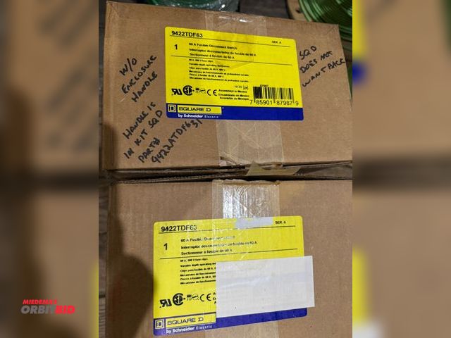 Lot 1-4407 - Lot of (2) new Square-D, item #9422TDF63, 60 amp fusible disconnect switches.