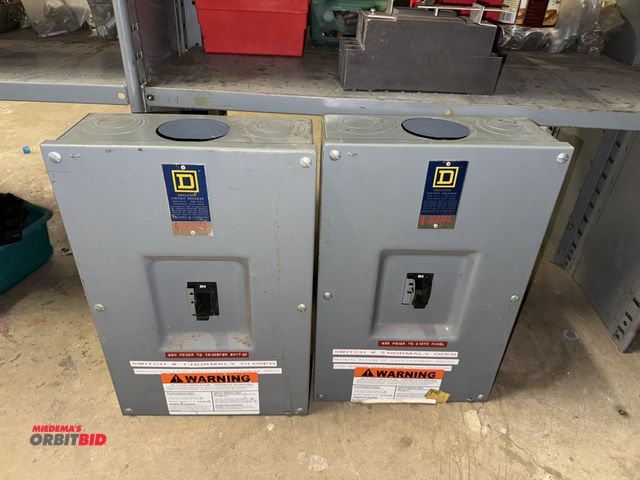 Lot 1-6418 - Lot of (2) Square-D enclosed circuit breakers, 600 VAC, 225 amp.