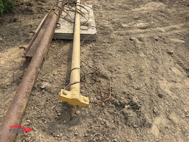 Lot 1-18320 - (1) spreader bar, approx. 20' long.