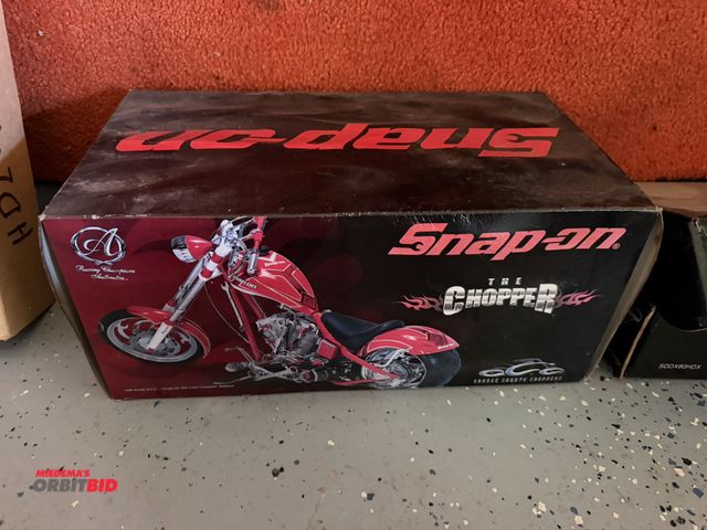 Lot 1-8207 - (1) collectible Snap-On die cast chopper.