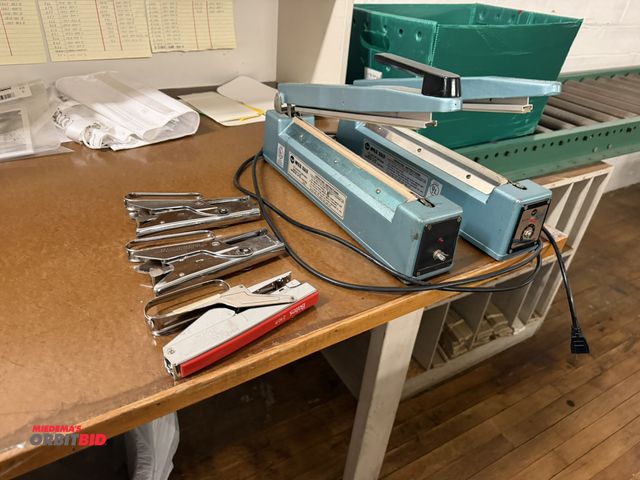 Lot 1-4917 - Lot of (2) Impulse Sealers, and (3) Arrow hand held staplers.