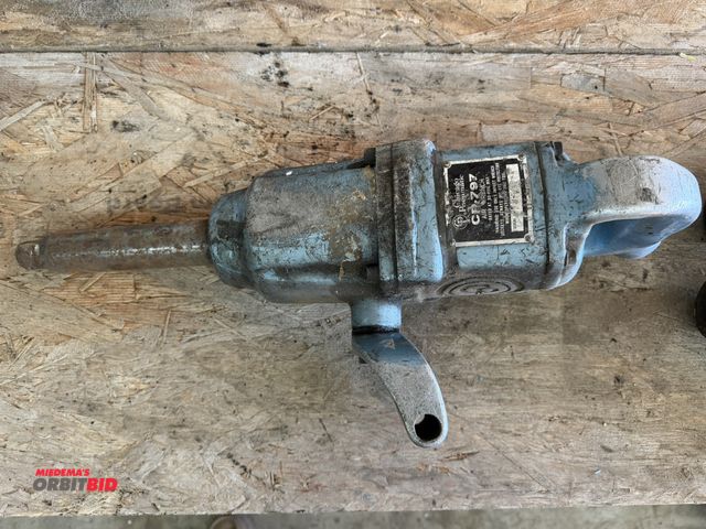 Lot 1-1336 - (1) Chicago Pneumatic, model CP-797, 1" drive pneumatic impact tool.