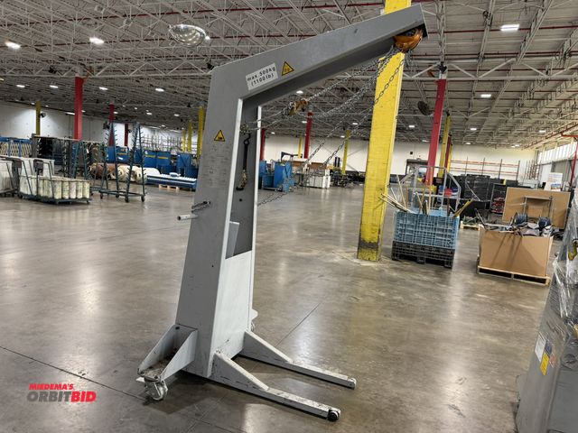 Lot 1-5437 - (1) Muller Martini, 1100 lb. max capacity, heavy duty portable crane/hoist with 42" long lift attach...