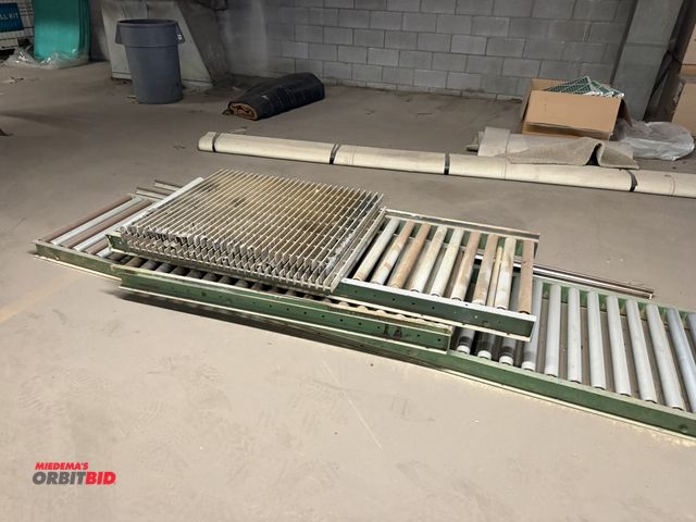 Lot 1-17058 - Lot of (3) sections of roller conveyor, approx. 24" wide x approx. 116", 24" wide x 57", and (3) met...