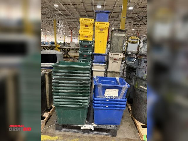 Lot 1-5364 - Lot including (13) 14" x 15" x 20" green totes, (5) 14" x 15" x 20" blue totes, (15) approx. 13 gall...