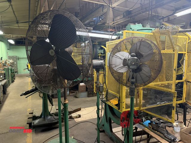 Lot 1-18606 - Lot of (4) various free-standing, adjustable height shop floor fans, all are 120V, single phase elec...