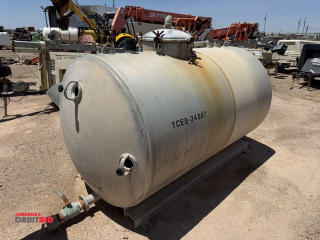 Lot 1-18226 - (1) KeeVac 500 gallon vacuum tank, tank only, does not include motor, unit # TCEQ-24887