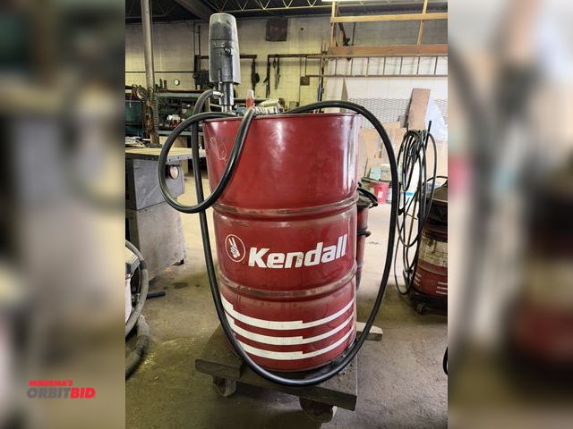 Lot 1-18135 - (1) Kendall, partially full 55-gallon drum of NS-MP HYPOID gear lubricant SAE85W-140 (approx. 1/4 fu...