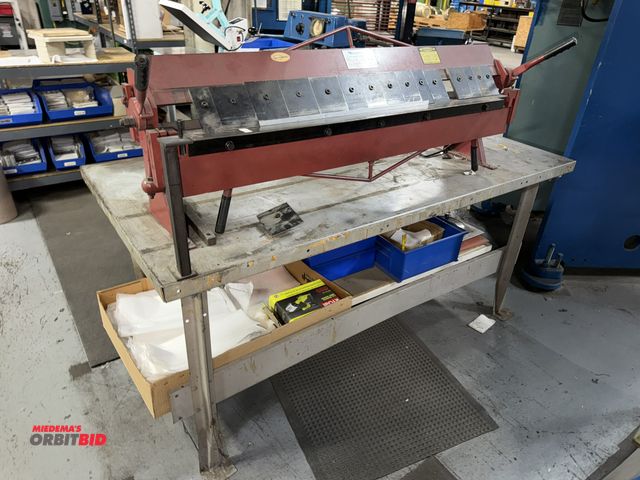 Lot 1-18888 - Lot of (1) NH Northern, 48" hand press brake, item #143347, 1mm max bending thickness, S/N 050948, i...