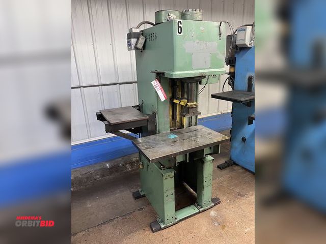 Lot 1-3641 - Nugier C Frame Hydraulic Press, Palm Button Operation #1