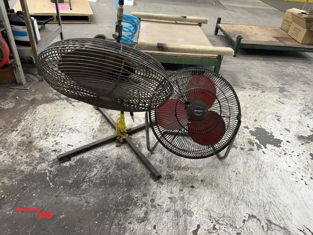 Lot 1-17459 - Lot of 2 pneumatic powered shop fans, includes (1) Lakewood, 20" floor fan, and (1) 20" pedestal sty...
