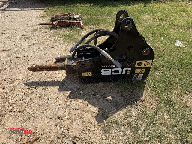 Lot 1-9576 - (1) 2022 JCB Mini excavator breaker attachment, model 3CX-BHL, S/N B0228864, unit is for parts only,...