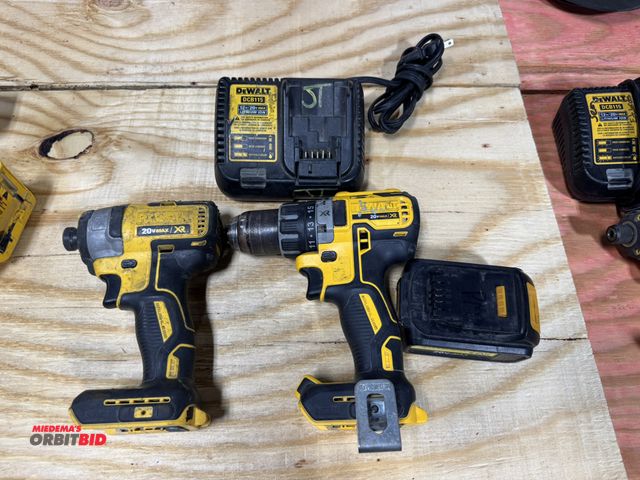 Lot 1-16408 - Lot of assorted DeWalt 20V cordless tools, includes (1) 1/4" impact driver, (1) 1/2" drill, (1) batt...