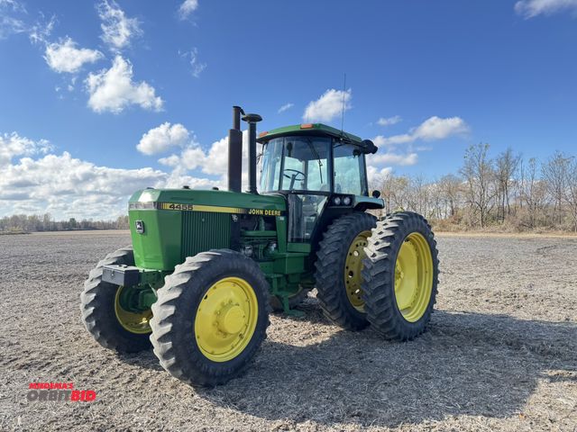 Lot 1-18126 - (1) 1993 John Deere 4455 tractor, 15-speed power shift transmission, 14.9R46 rear tires (duals), 3 h...