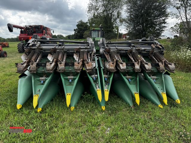 Lot 1-19739 - (1) Geringhoff 12-row corn head with foldable wings, Rota Disc Chopper System, 30" rows, Head Sight ...