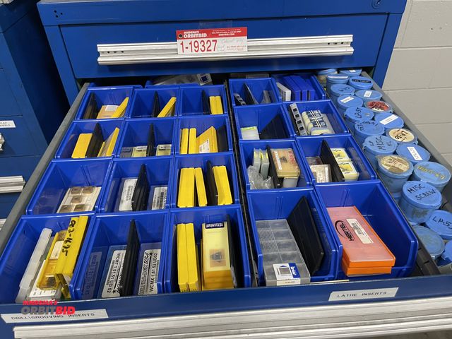 Lot 1-19328 - Contents of drawer #2, includes assorted drill/grooving inserts, lathe inserts, and lathe hardware.
