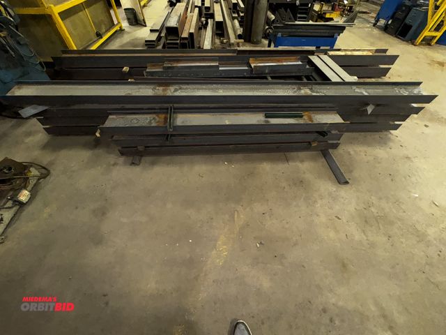 Orbitbid.com - Lot 1-15612 - Large lot of assorted I-beams, includes (4 ...