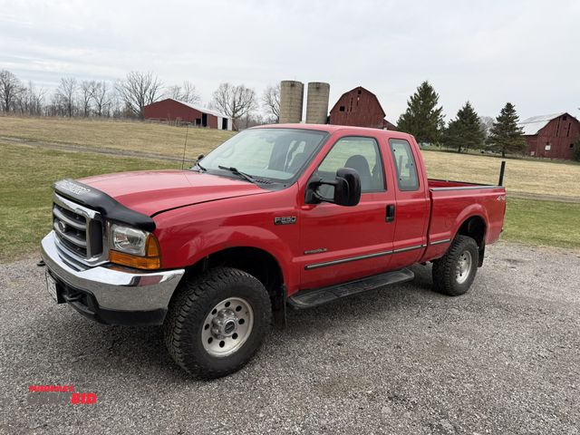 Lot 1-12111 - 2000 Ford F250 Lariat SuperCab  Long Box Pickup Truck