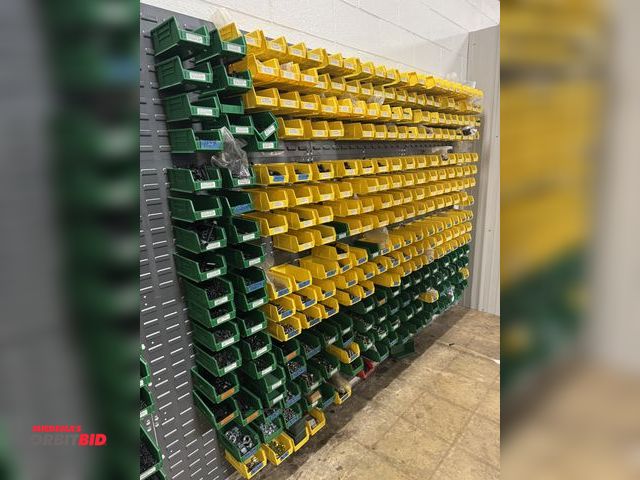 Orbitbid.com - Lot 1-2234 - (1) Akro style wall mount storage system ...