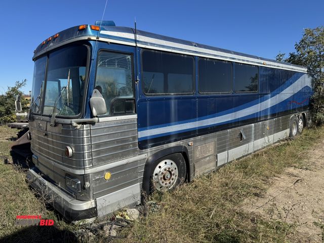 Lot 1-7091 - 1982 TMC Trimcode AB BUS **REMOVED FROM AUCTION PER SELLER **
(1) 40' long bus, 36,500 lb. GVWR, 13,...