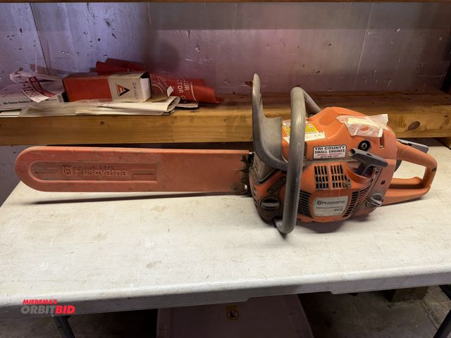 Lot 1-12326 - (1) Husqvarna 460 X Torq 24" gas powered chain saw.