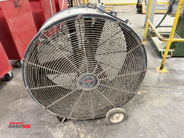 Lot 1-16917 - (1) Triangle portable cooler shop floor fan, 36" diameter.