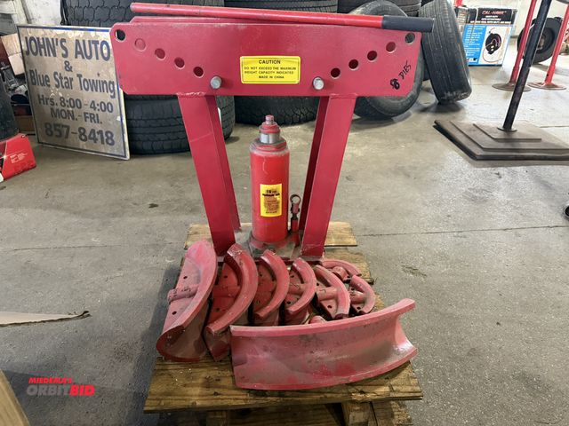 Lot 1-1114 - (1) manual pipe bender with 18-ton capacity hydraulic jack, and (8) bending dies (size 1/2" through ...