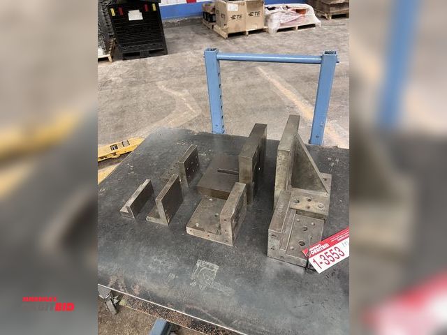 Lot 1-3553 - Angle Plates Large Lot
