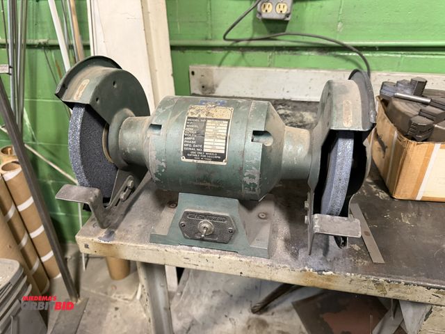 Lot 1-18589 - (1) Airco, model 1601020, bench top dual head grinder, 3/4 HP, 8" wheel capacity, 3450 RPM, 115V, mo...
