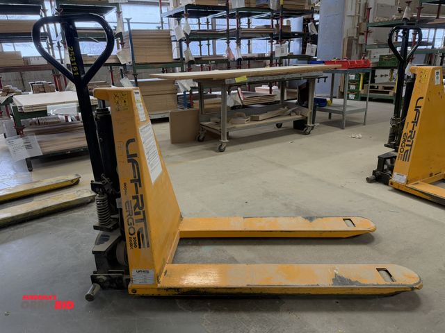 Lot 1-16148 - (1) Lift Rite, model ERGO3000 NOMIC, 3000 lb. capacity, 12V electric, walk behind pallet jack, with ...