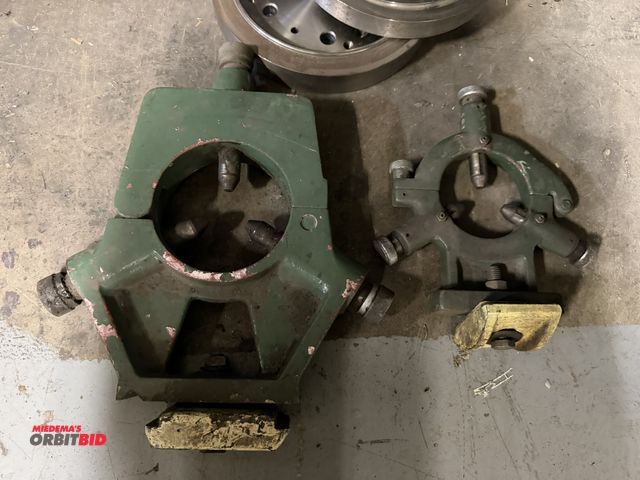 Lot 1-18585 - Lot of (2) lathe steady rests.