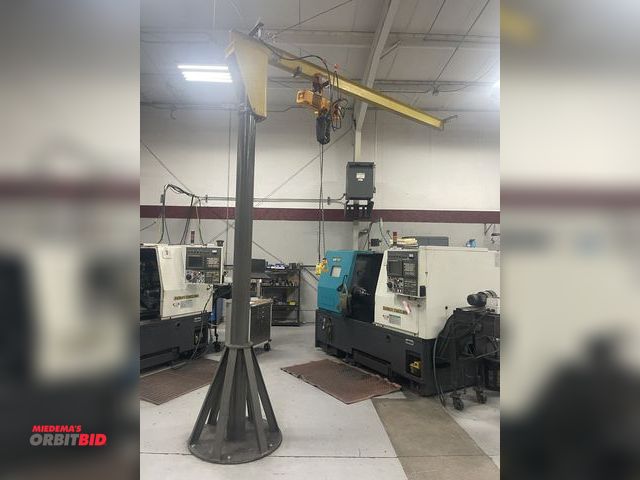 Lot 1-19304 - (1) 1/4" Harrington free standing jib crane, approx. 120" arm, 2-way controls, pedestal mount, 33" d...