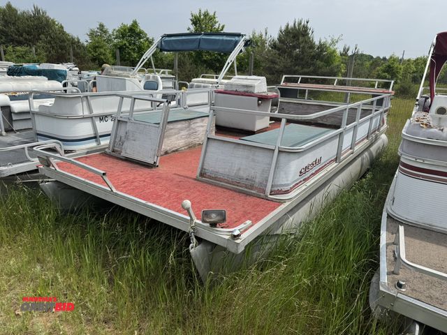 Lot 1-6568 - (1) Crest 22' pontoon boat, VIN MAU01804E292, weather damage, for parts or repair, no trailer includ...