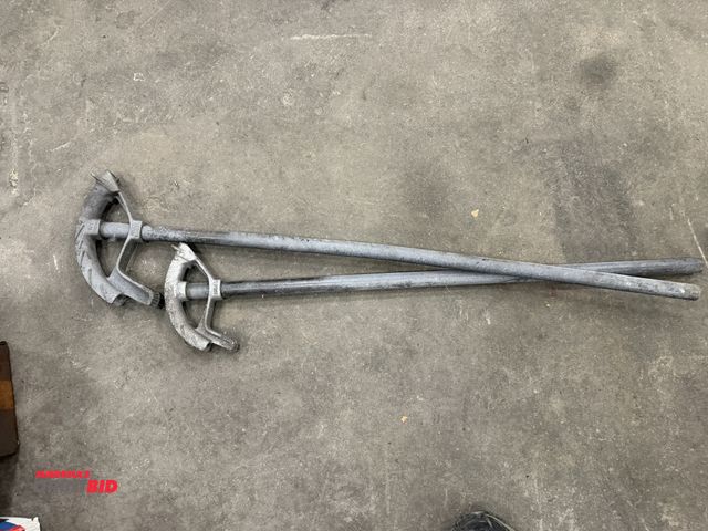 Lot 1-15365 - Lot of (2) conduit benders, 3/4" and 1/2" EMT.