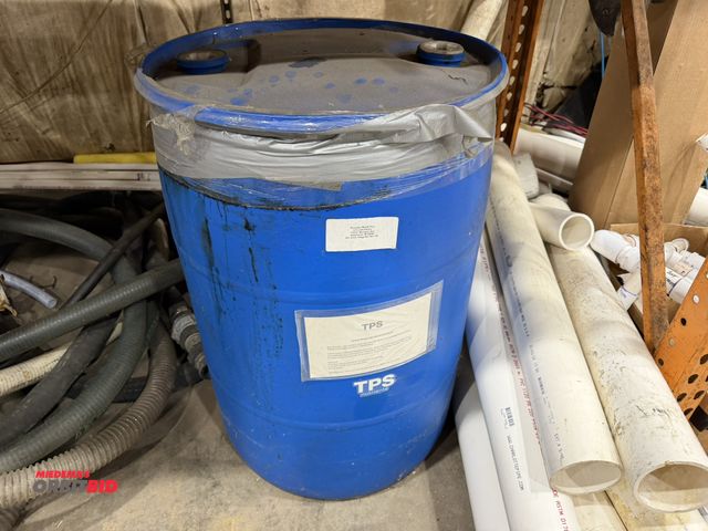 Lot 1-18665 - (1) TPS Nutrients Custom Blend Lake Savers LS1 part B 55-gallon drum, appears to be full.