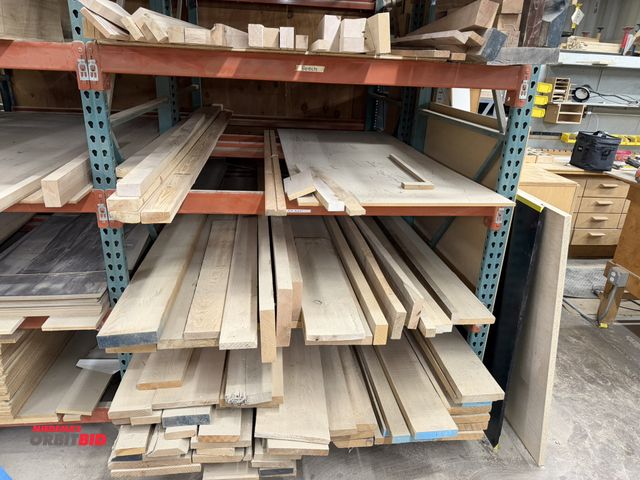 Lot 1-16577 - Large lot of rough sawn lumber, includes beach, 4/4 ash, 5/4 ash, and much more, up to 10' in length...