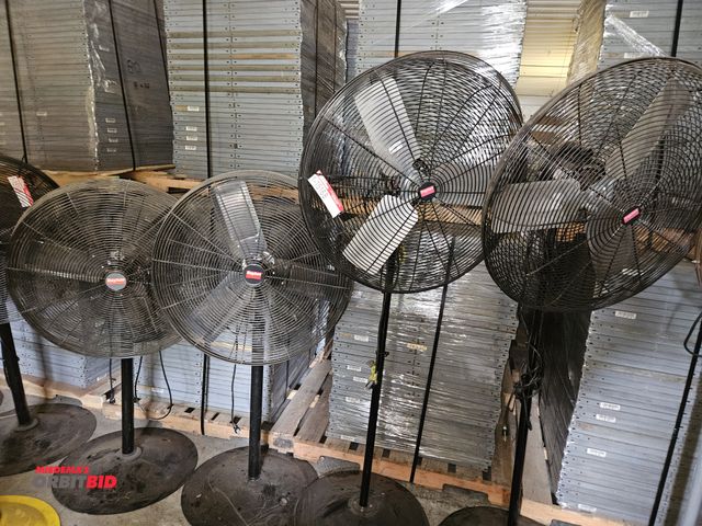 Lot 1-15168 - Lot of (4) USED Dayton 30" Industrial Pedestal Fan / 115v / Single Phase / 2 Speed