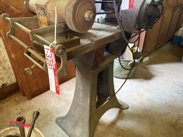 Lot 1-3281 - Lot of metal stand with grinder, wire wheel, and anvil