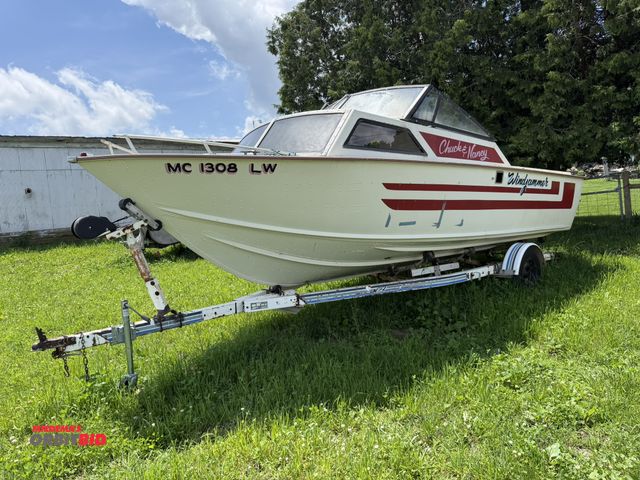 Lot 1-8122 - 1972 Starcraft Islander 22' Cuddy Cabin (1) Mid-70's StarCraft Islander, 22' aluminum boat, 170 Merc...